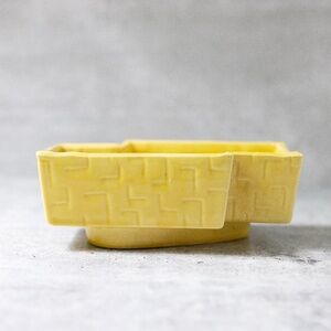 VTG Upco USA yellow planter 273 pedestal angular geometric midcentury MCM